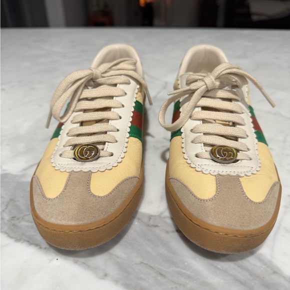 Authentic Women’s Gucci G74 Web Low Sneakers in Oatmeal - Picture 4 of 16